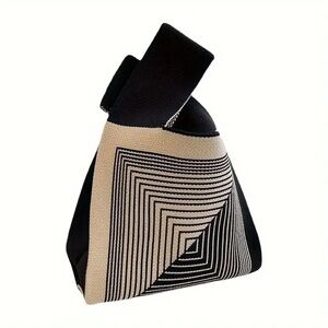 Fashionable Wristlet Bag Geometric Print Black